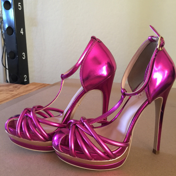 ANDERA High Heels - Picture 4 of 7